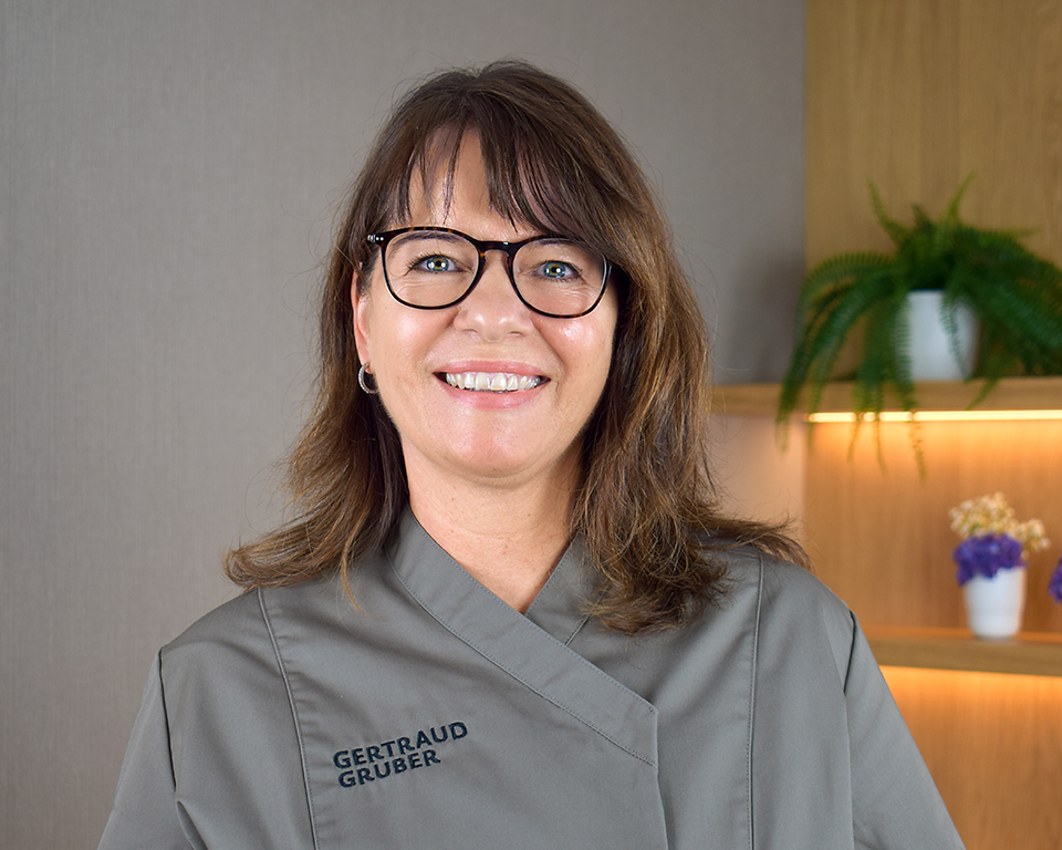 Eine von 1200 Gertraud Gruber Fachkosmetikerinnen