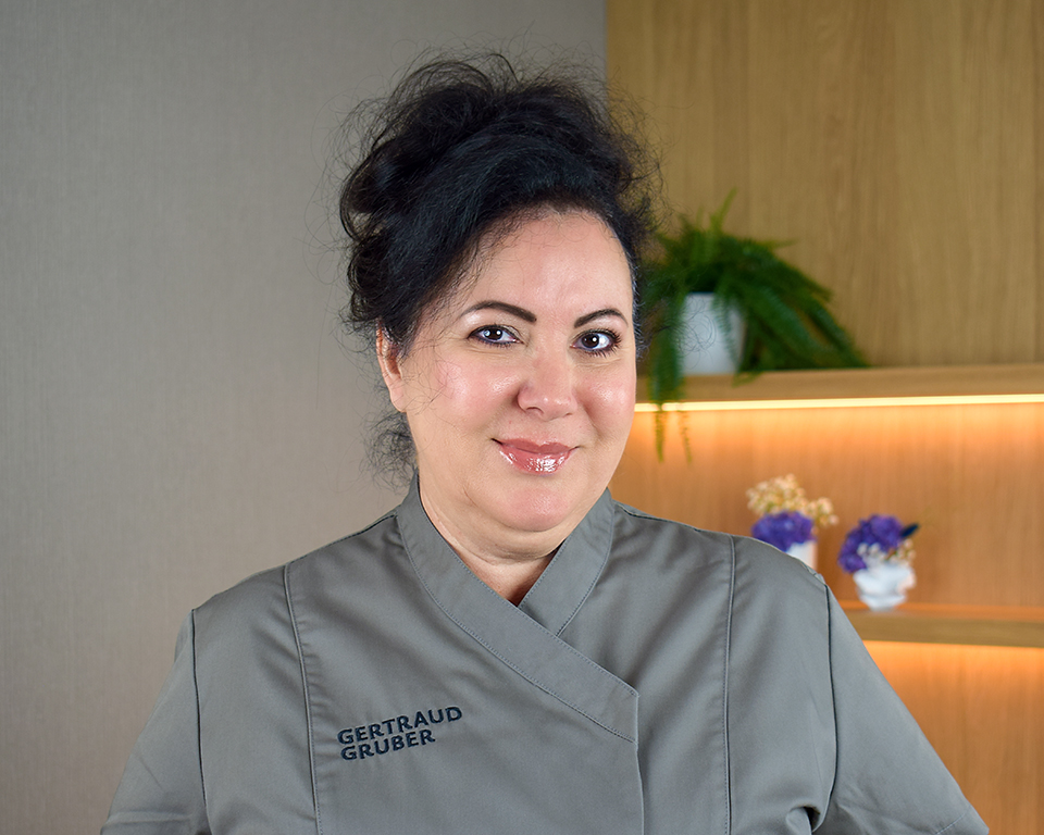 Eine von 1200 Gertraud Gruber Fachkosmetikerinnen