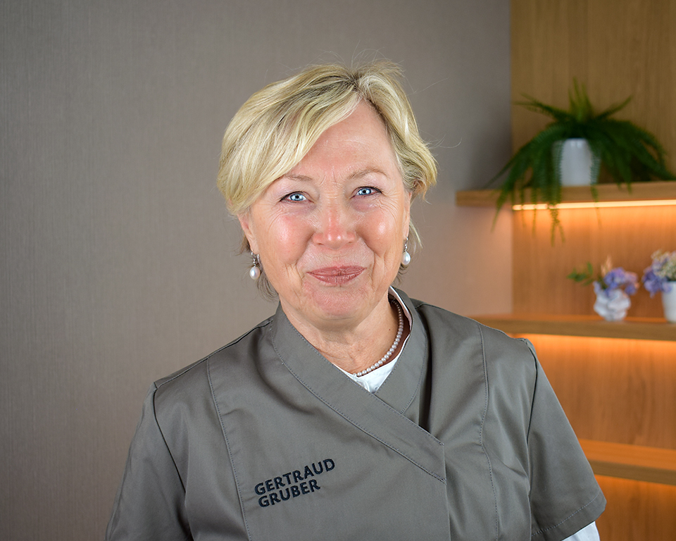 Eine von 1200 Gertraud Gruber Fachkosmetikerinnen