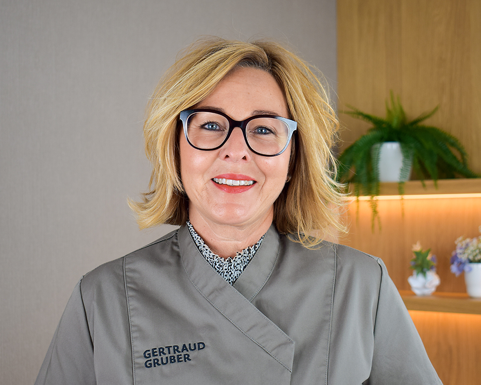 Eine von 1200 Gertraud Gruber Fachkosmetikerinnen