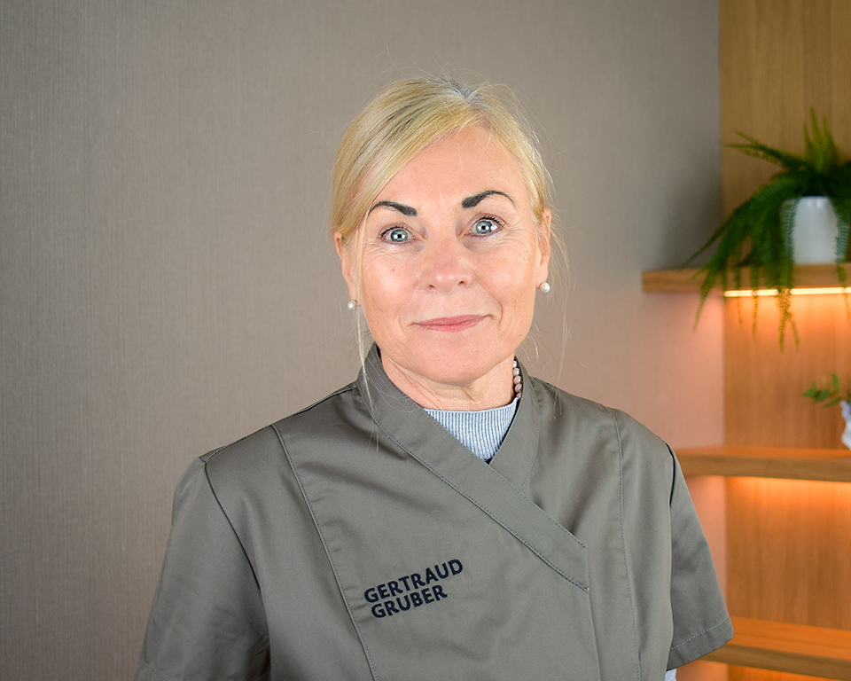Eine von 1200 Gertraud Gruber Fachkosmetikerinnen