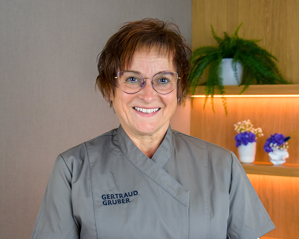 Eine von 1200 Gertraud Gruber Fachkosmetikerinnen
