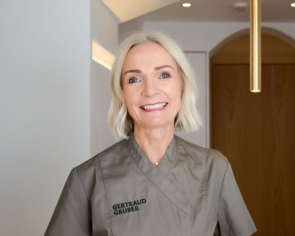 Eine von 1200 Gertraud Gruber Fachkosmetikerinnen