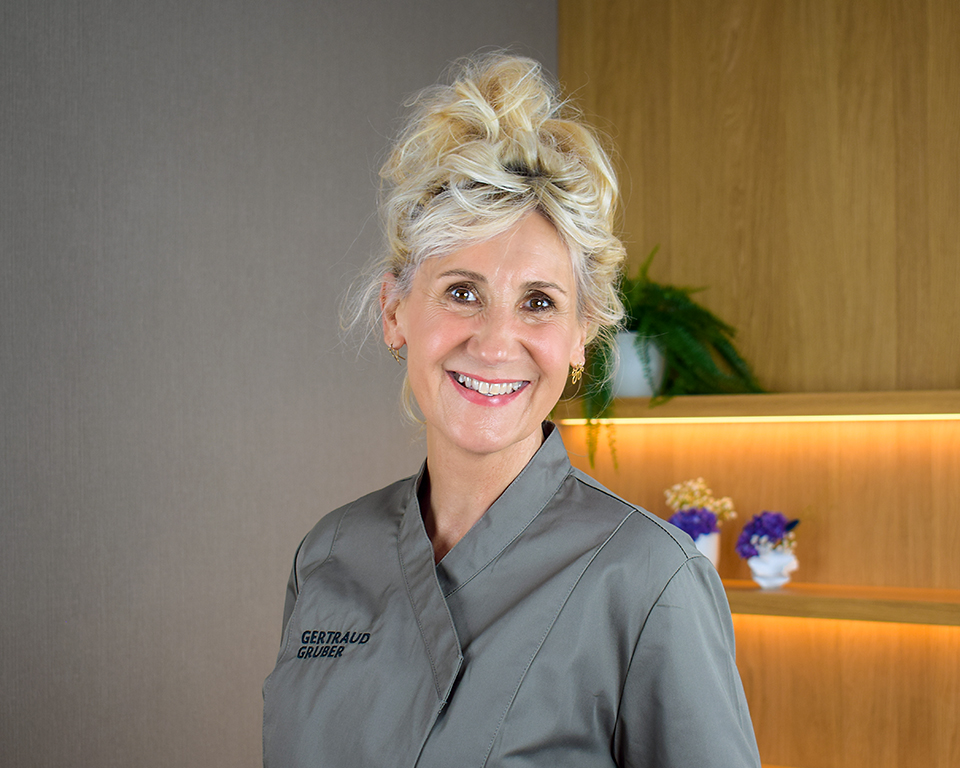 Eine von 1200 Gertraud Gruber Fachkosmetikerinnen